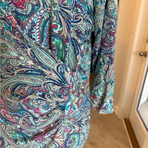 Women's Paisley V-Neck Top - Picture 4 of 7